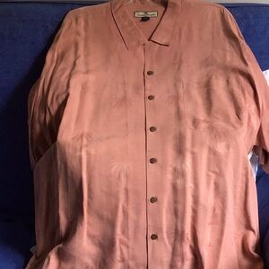 Men’s Classic Tommy Bahama Shirt